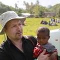 Harvey Whitehouse visiting schools on Tanna, Vanuatu (photo: Quentin Atkinson)