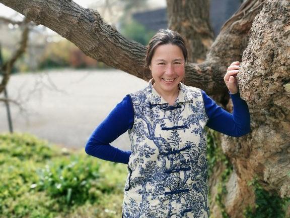 professor elisabeth hsu 576x768
