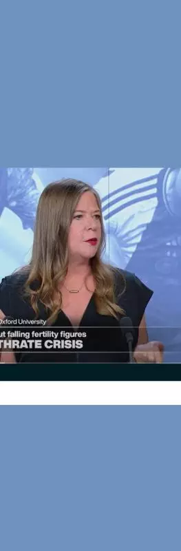 Paula in a TV studio